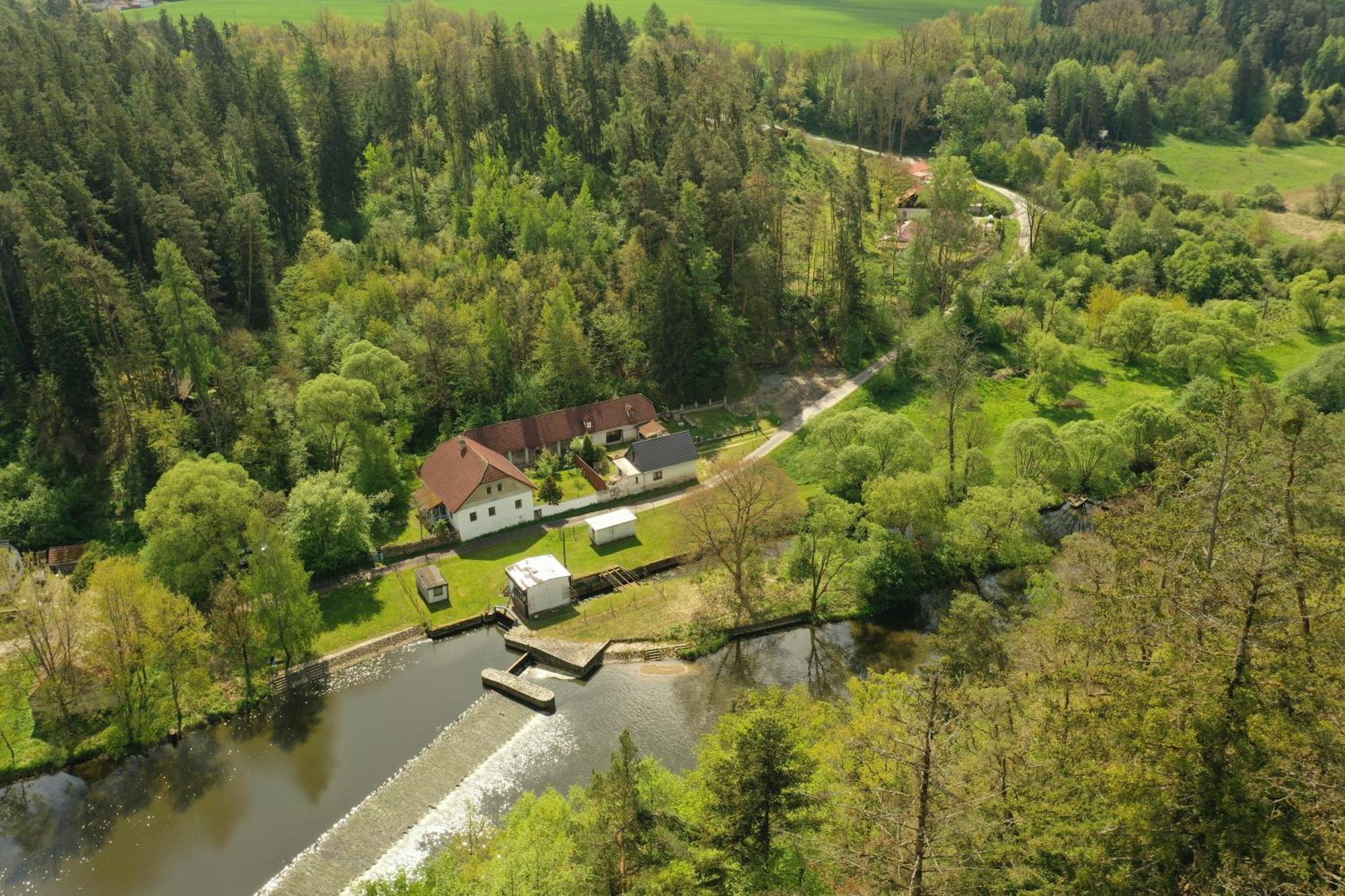 Bejsovcuv Mlyn Villa Becice Екстериор снимка